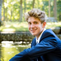 Charlie Magnus