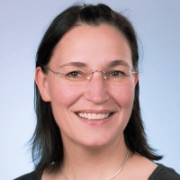 Dr. Nicole Zederer