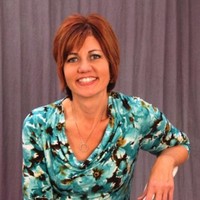 Michelle Carlis