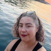 Öznur Demir / Mba