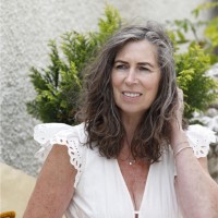 Helen De la Hoyde