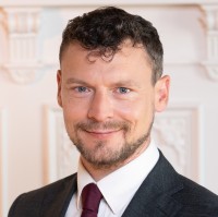 Dr. Marco Kamber