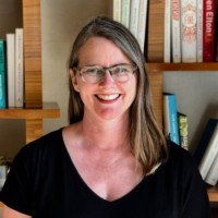 Lisa Gomez Sternlicht