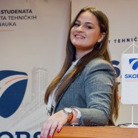 Neda Nikolić