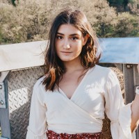 Julia Swayser