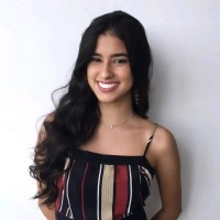 Júlia Guimarães