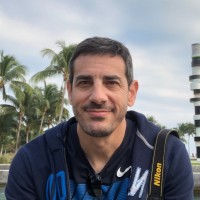 Uri Harari