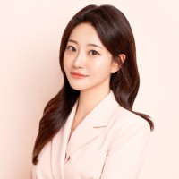 Eun Ji Lee