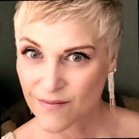 Renata Mills