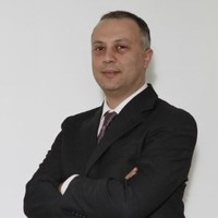 Ümit Uğur
