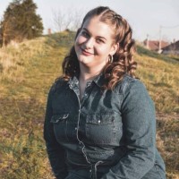 Dóra Fürdős