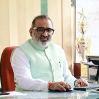 Dr. Naveen Dhingra