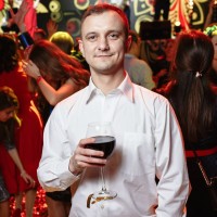 Артём Резников