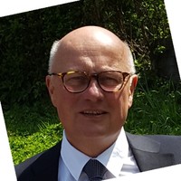 Dr. Dirk Müller