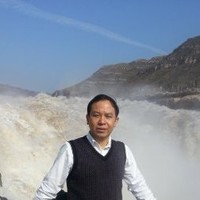 董六一