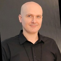Vitor R. Ferrari