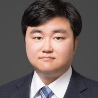 Taewoong K.