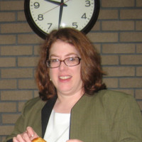 Melanie Holles