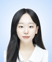 권나영