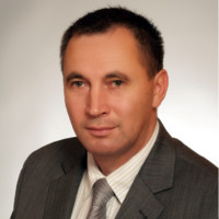 dr Piotr Wróblewski