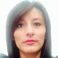 Stephanie González