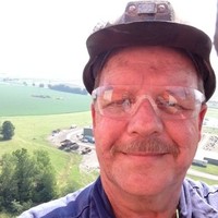 Dennis Travis