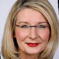 Petra Schnell