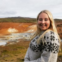 Joy De Vries