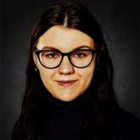 Eszter Bányász