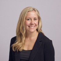 Julia Berg, Mba
