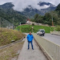 Resky Harisma Rumbiak, S.E, M.M.