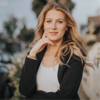 Victoria Mangeac