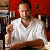Carlos Alvarez