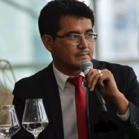 Ernesto Laguna Vallejo