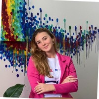 Carolina Knak Saikoski