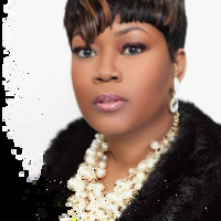 Brand Marketer l Suzieanna Jennings