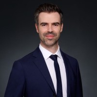 Dr. Arne Bethlehem
