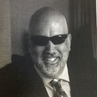 Robert Thom