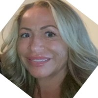 Holly Dicarlo