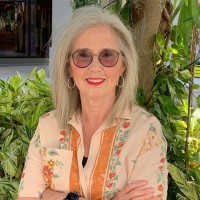 Lynn Walker Levy M.Ed., ACRW, ACPW, CHJMC, GCDF, MBTI