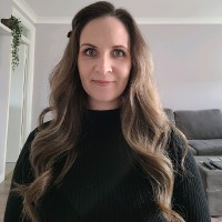 Louise Mullen