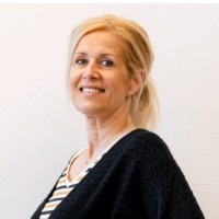 Monique Van Genderen-Van Pelt