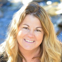 Wendi Burke