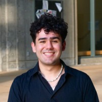 Jonathan González