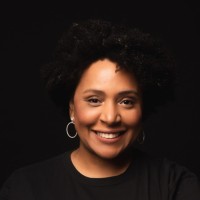 Valéria Santos