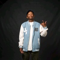 Vuyisa Tom