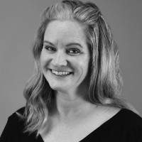 Christina Amos
