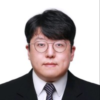 김진우