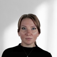 Elena S.