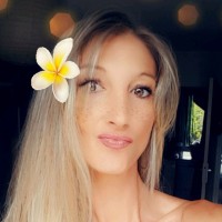 Alexandra Desclomesnil